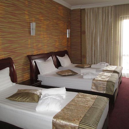 Hotel Vanilla Batoumi Extérieur photo