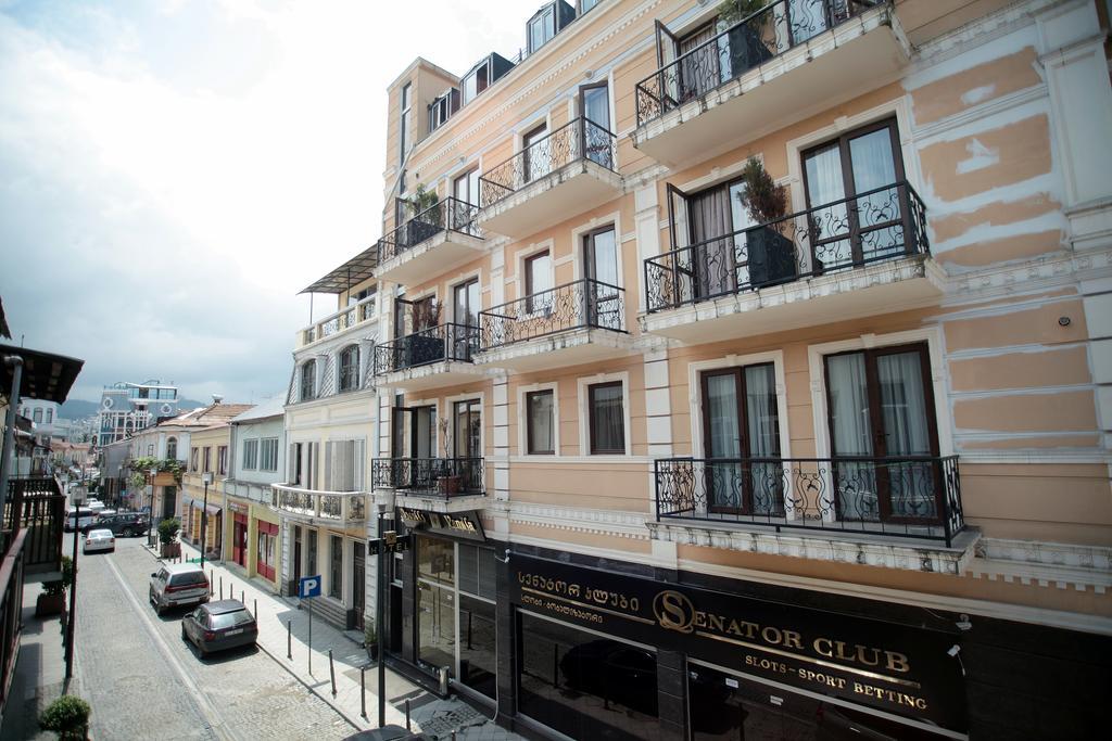 Hotel Vanilla Batoumi Extérieur photo