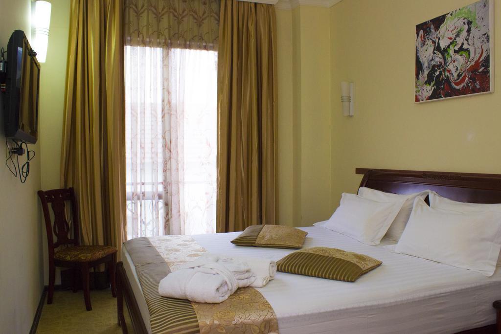 Hotel Vanilla Batoumi Chambre photo