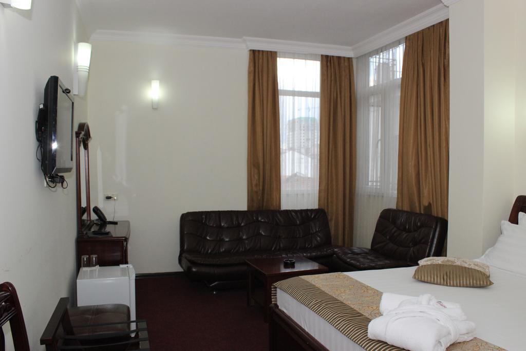 Hotel Vanilla Batoumi Chambre photo